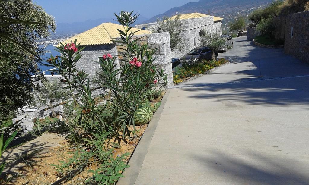 Petra Thea Apartment Kalamata Exterior foto