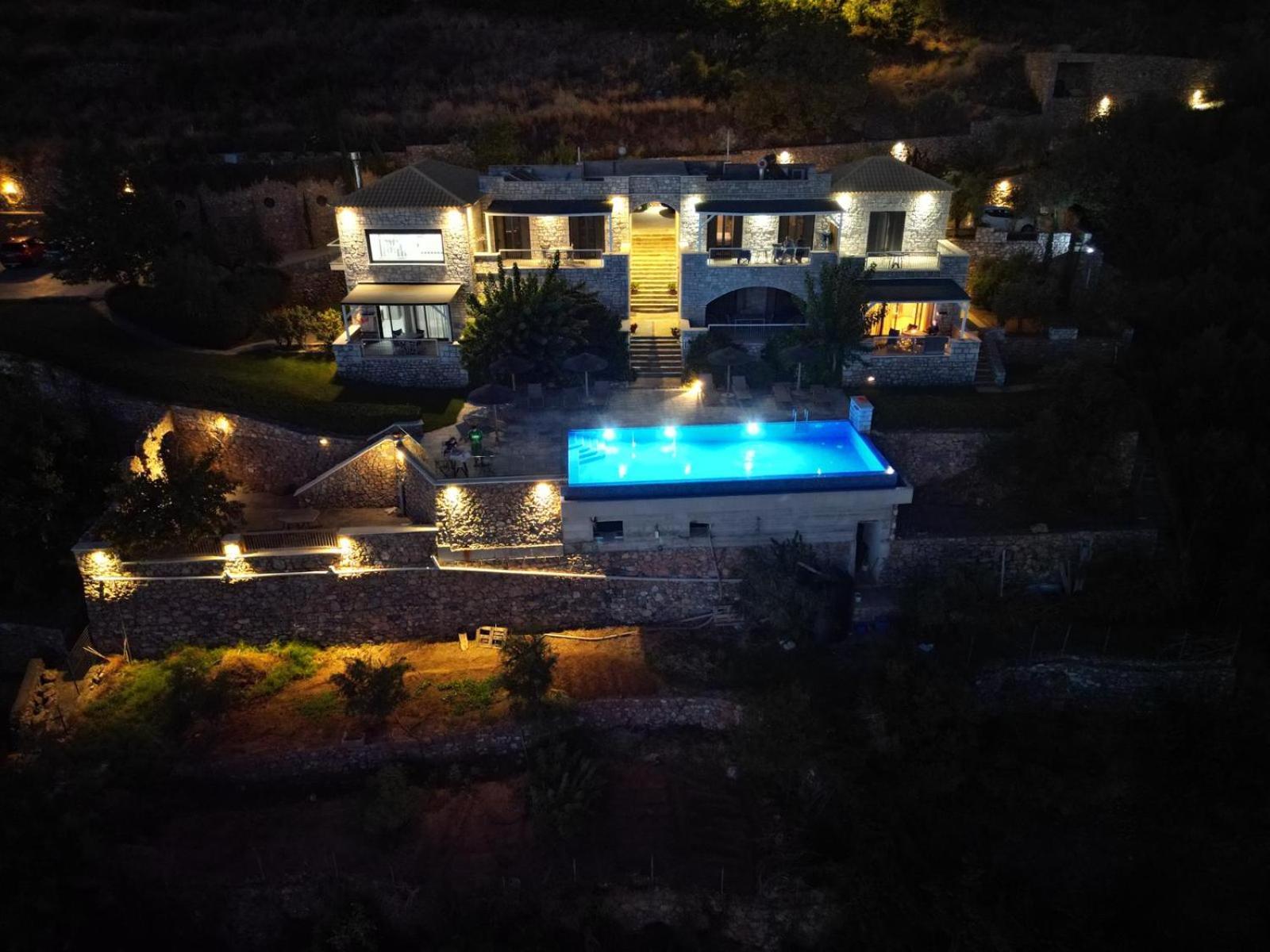 Petra Thea Apartment Kalamata Exterior foto