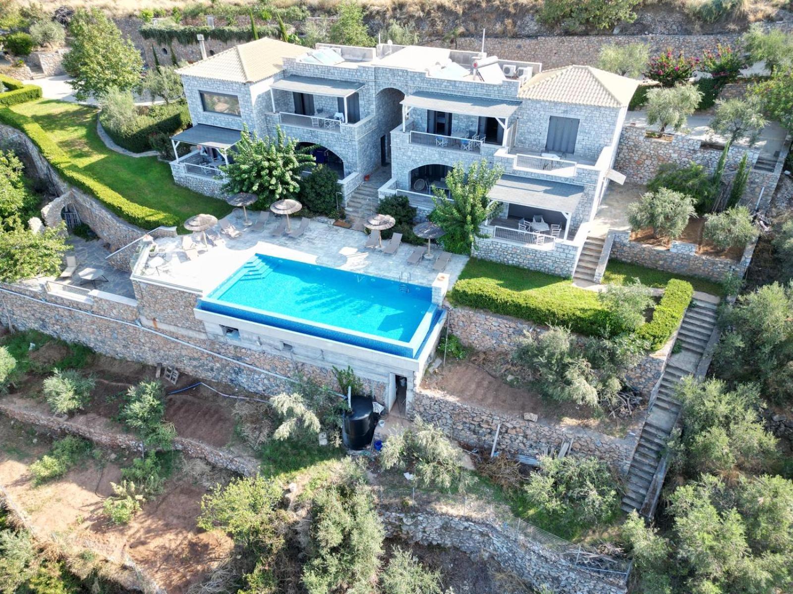 Petra Thea Apartment Kalamata Exterior foto