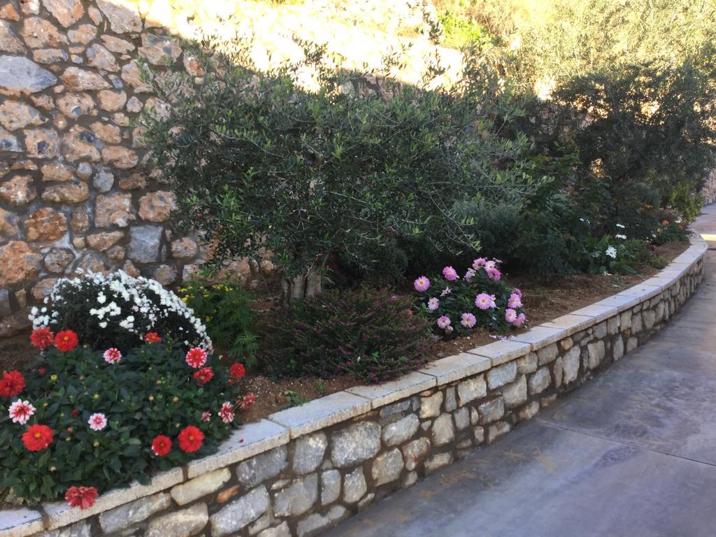 Petra Thea Apartment Kalamata Exterior foto