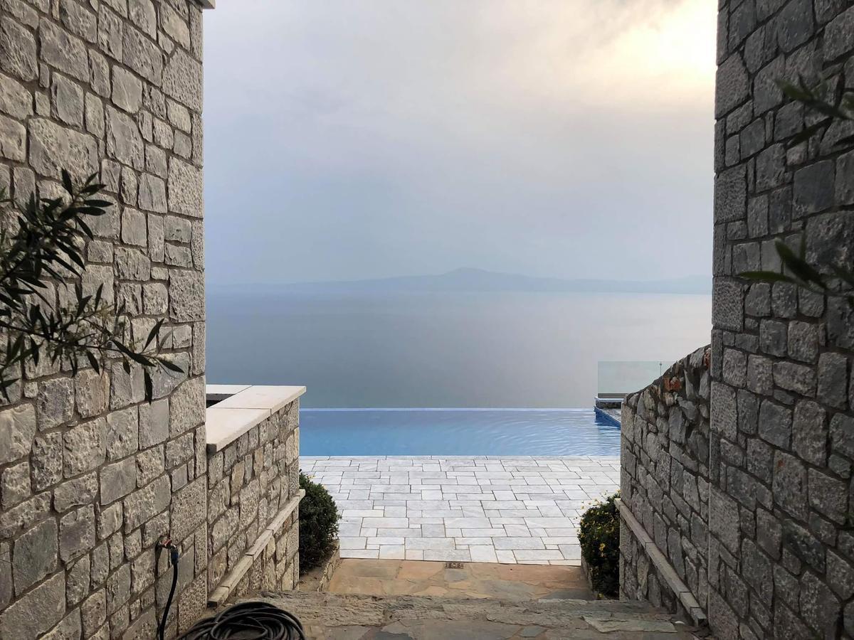 Petra Thea Apartment Kalamata Exterior foto