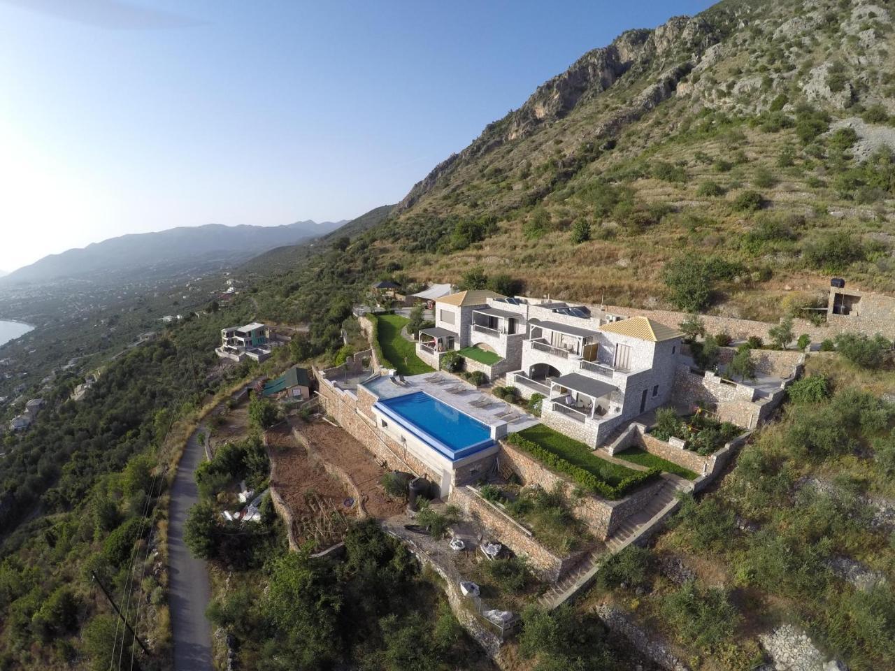 Petra Thea Apartment Kalamata Exterior foto